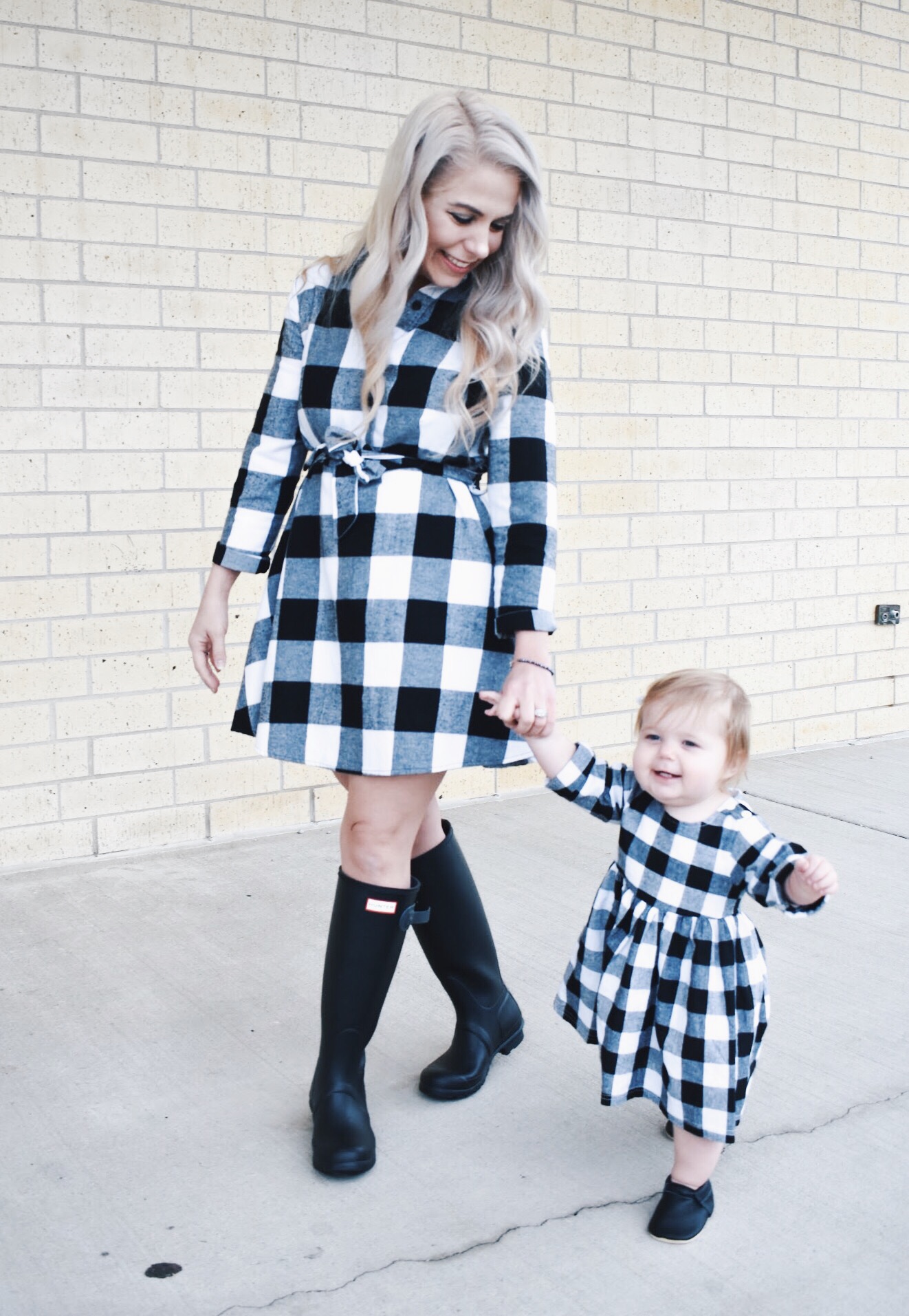 matching fall outfits for mom and daughter
