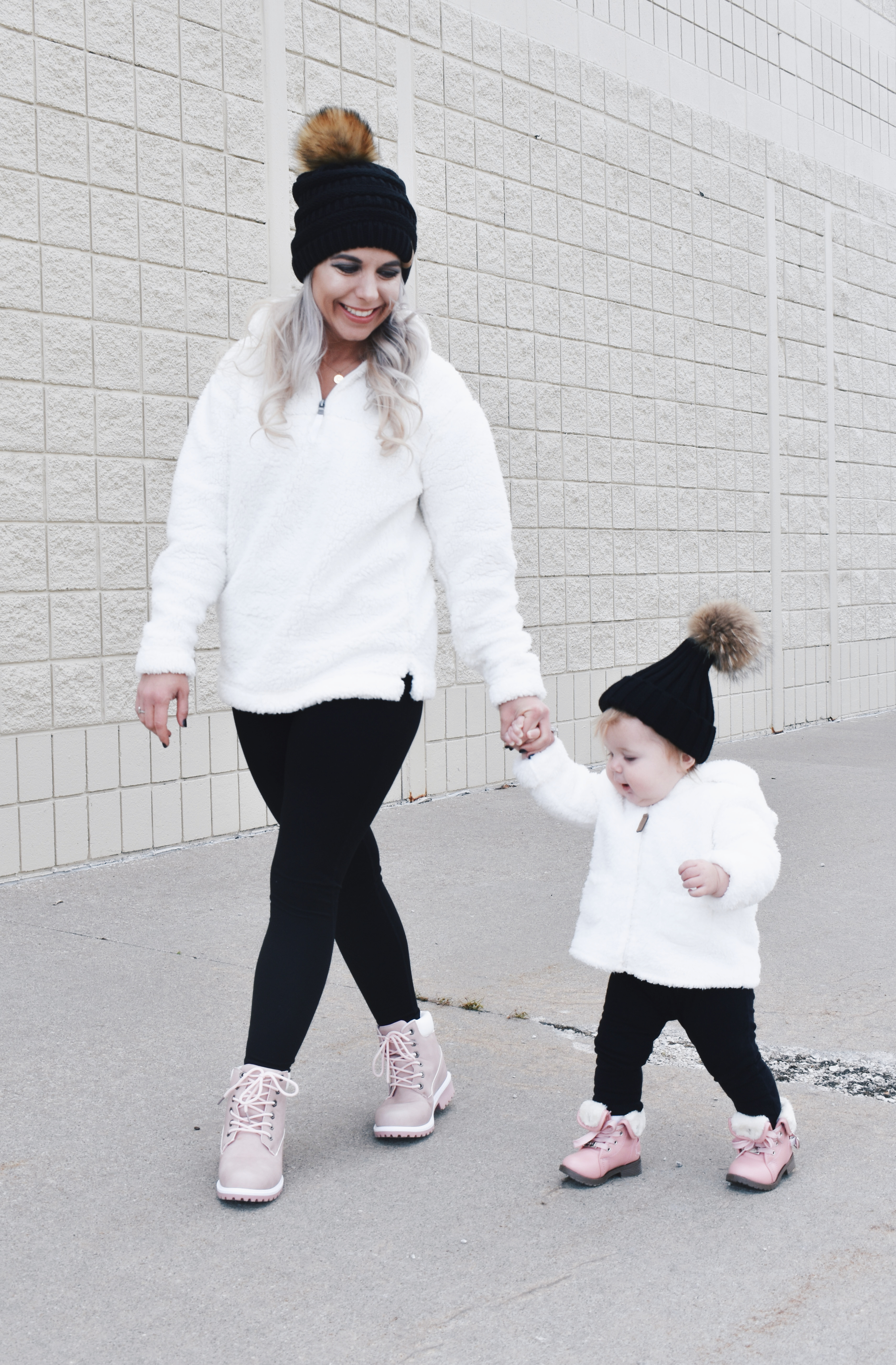 matching mommy and infant daughter outfits