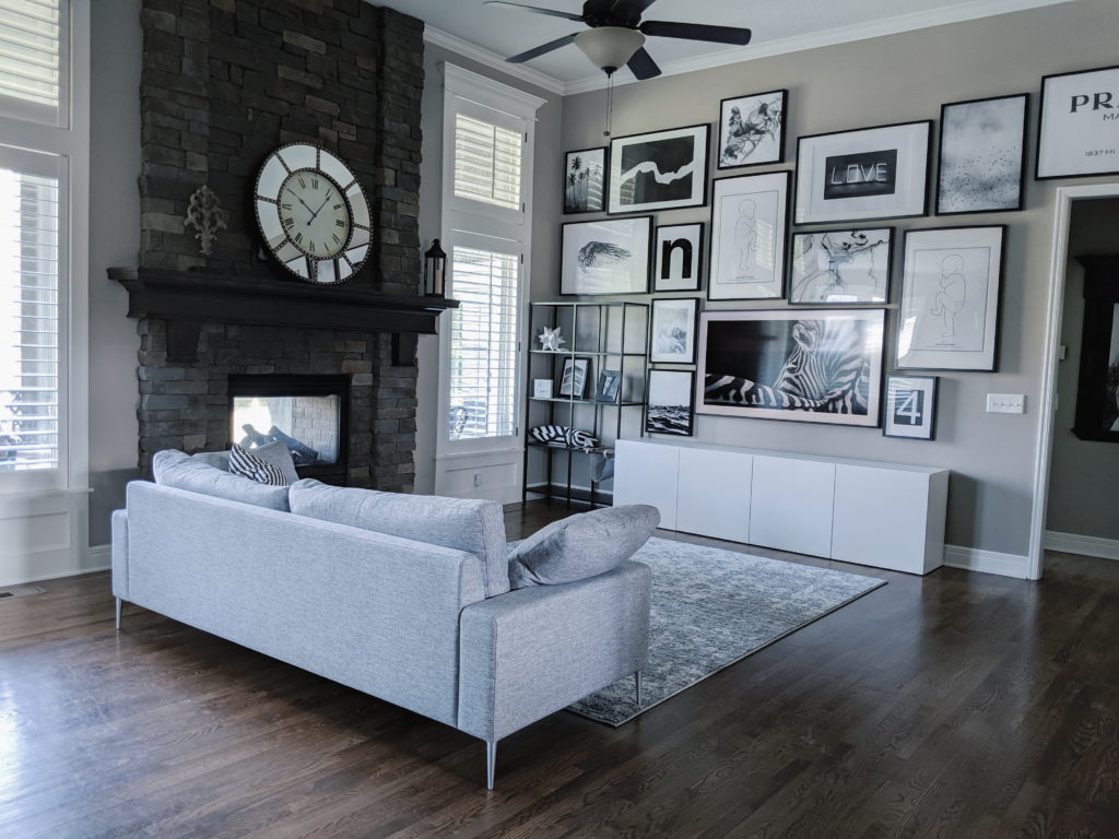 simple living room gallery wall