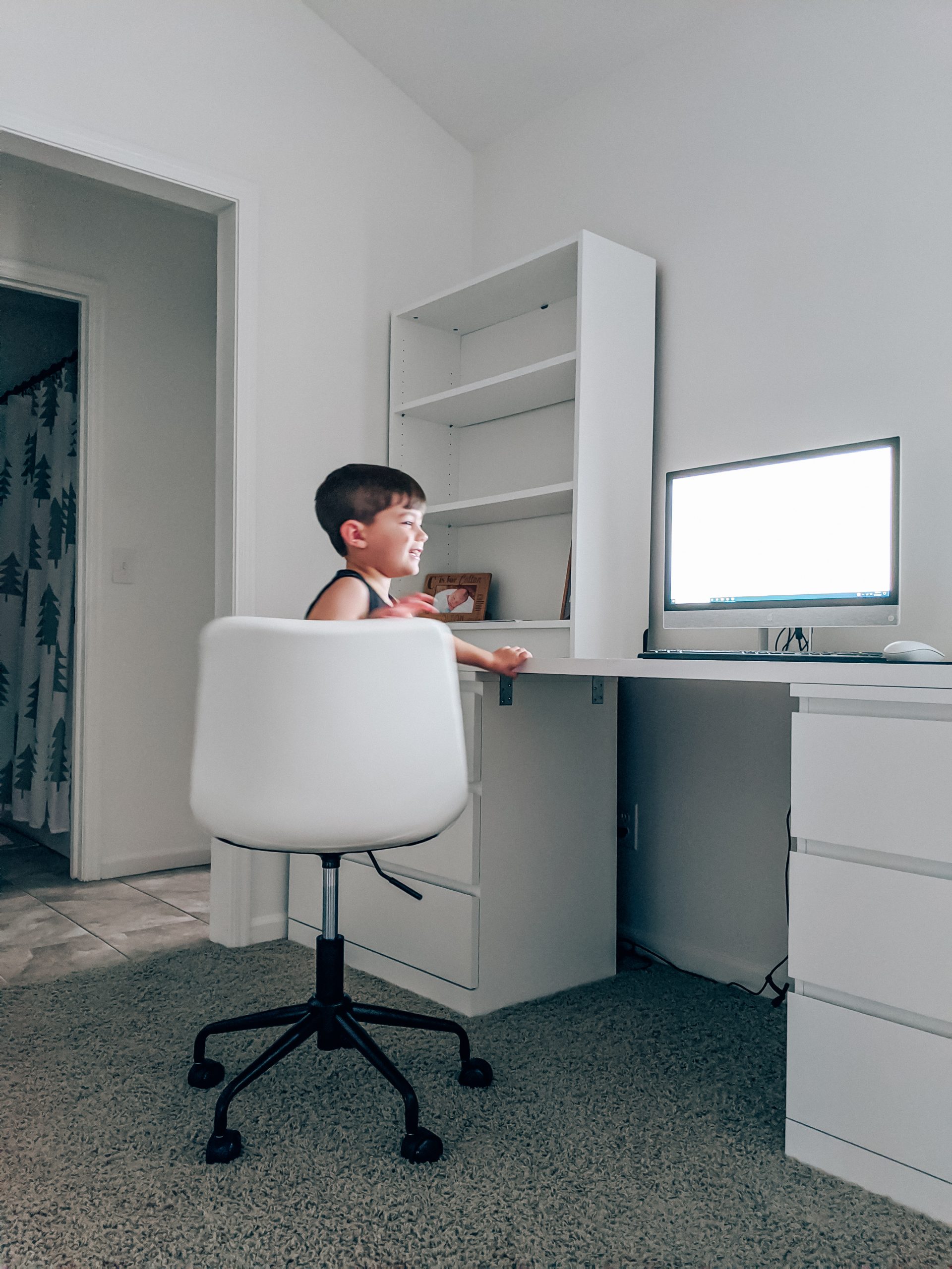 https://www.covetbytricia.com/wp-content/uploads/2020/09/Best-Kids-Desk-Chair-4-scaled.jpg