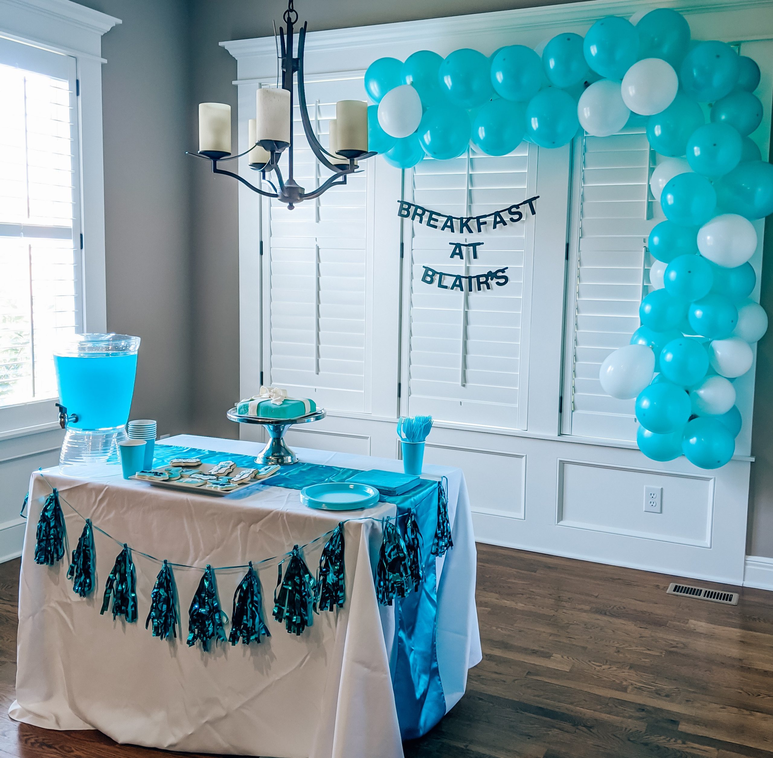 .com: great gatsby decorations party  Breakfast at tiffanys party  ideas, Tiffany party, Tiffany birthday party