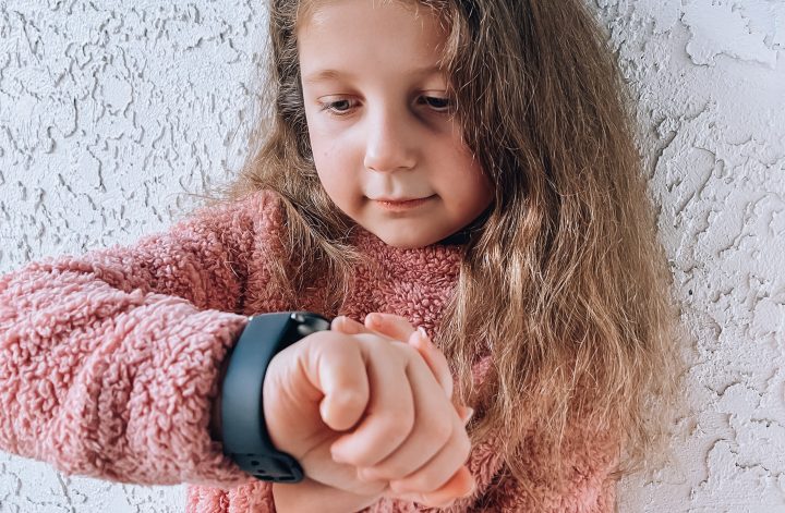 Safe Smartwatch for Kids - Bark Watch Review - First Smart Watch for Kids - Kids Smart Watch - Kids Watch with Parental Controls